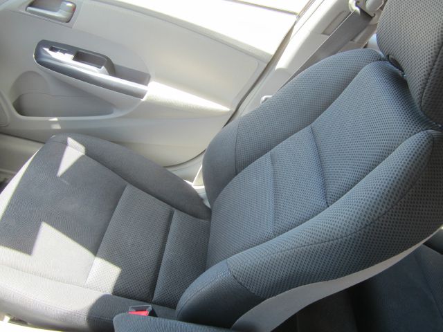 Honda Insight 2010 photo 2