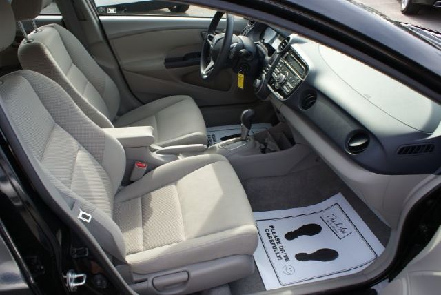 Honda Insight 2010 photo 20