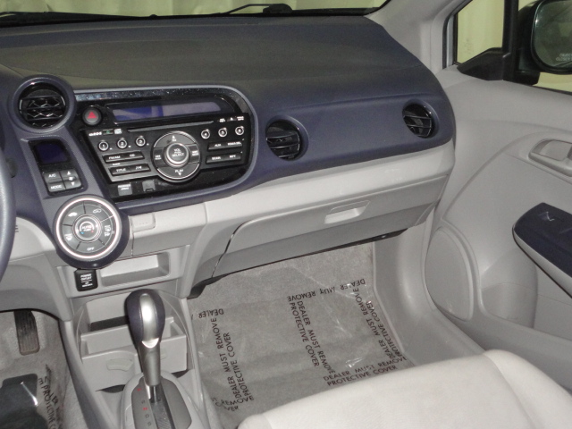 Honda Insight 2010 photo 2