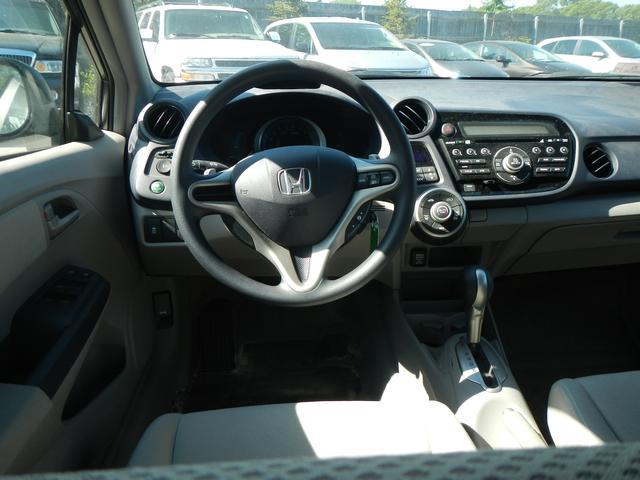 Honda Insight 2010 photo 2