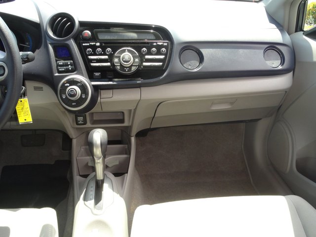 Honda Insight 2010 photo 2