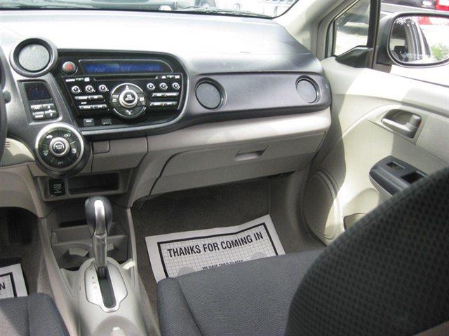 Honda Insight 2010 photo 14