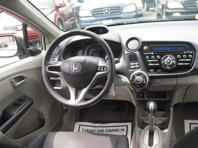 Honda Insight 2010 photo 8
