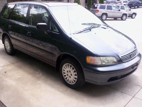 Honda Odyssey 1997 photo 3