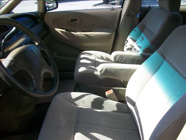 Honda Odyssey 1997 photo 3