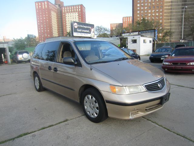 Honda Odyssey 1999 photo 2