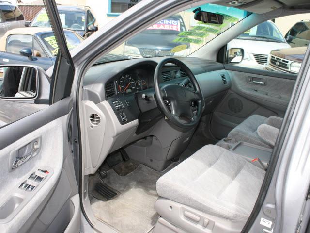 Honda Odyssey 1999 photo 3