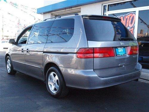 Honda Odyssey 1999 photo 2