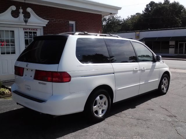 Honda Odyssey 2000 photo 2