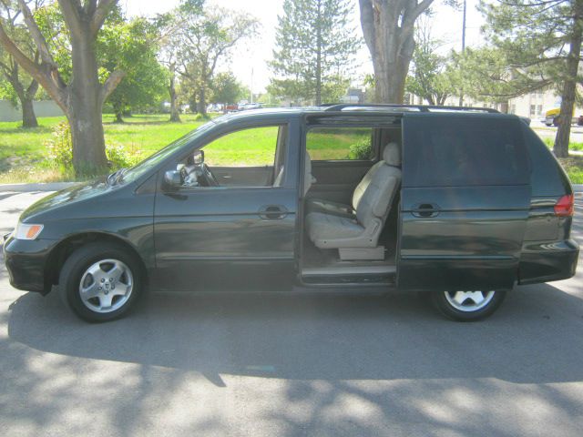 Honda Odyssey 2000 photo 1