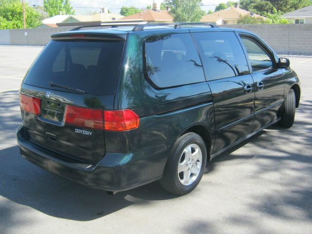 Honda Odyssey 2000 photo 2