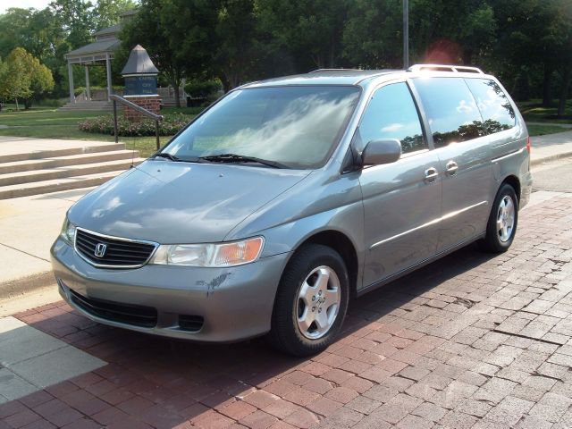 Honda Odyssey 2000 photo 1