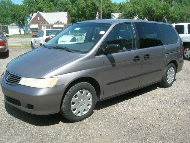 Honda Odyssey 2000 photo 4