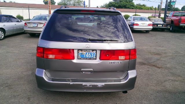 Honda Odyssey 2000 photo 4