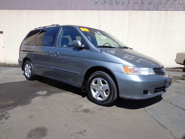 Honda Odyssey 2000 photo 4