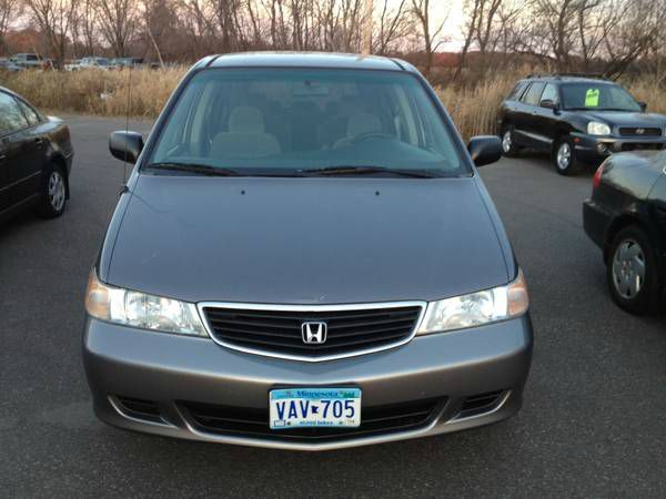 Honda Odyssey 2000 photo 2