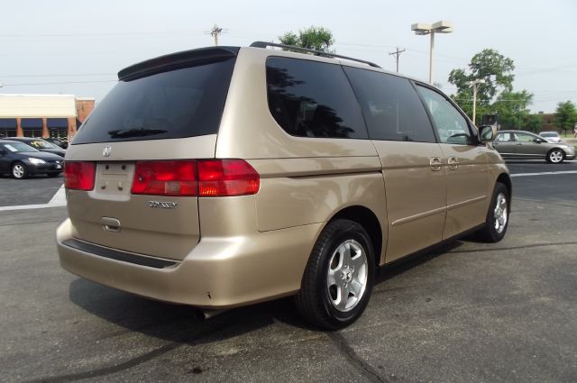 Honda Odyssey 2000 photo 4