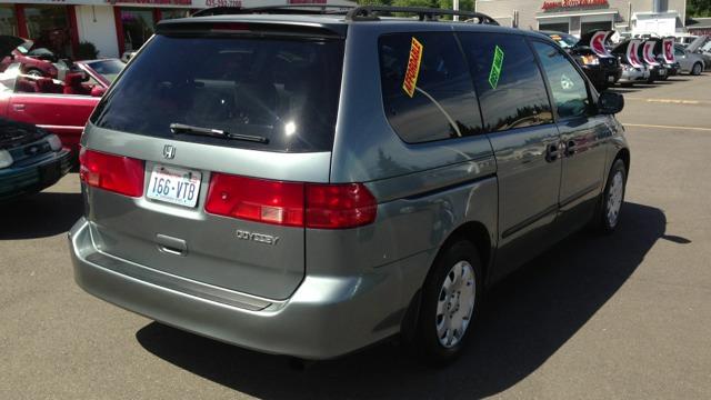 Honda Odyssey 2000 photo 10