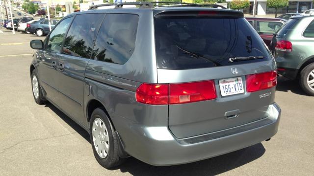 Honda Odyssey 2000 photo 3