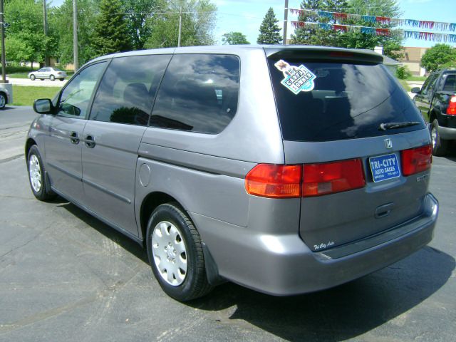 Honda Odyssey 2000 photo 4