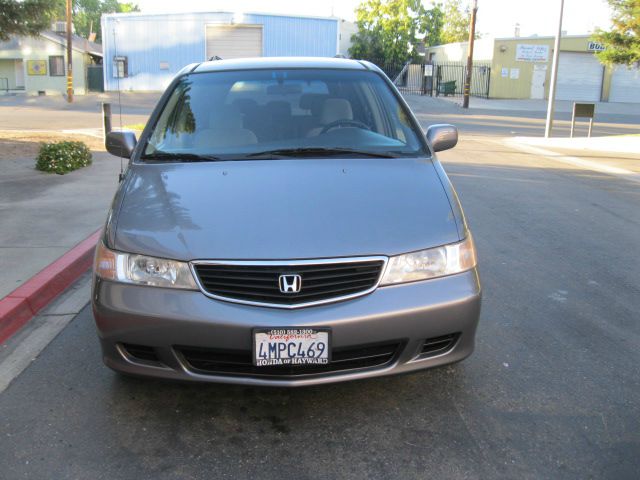 Honda Odyssey 2000 photo 4