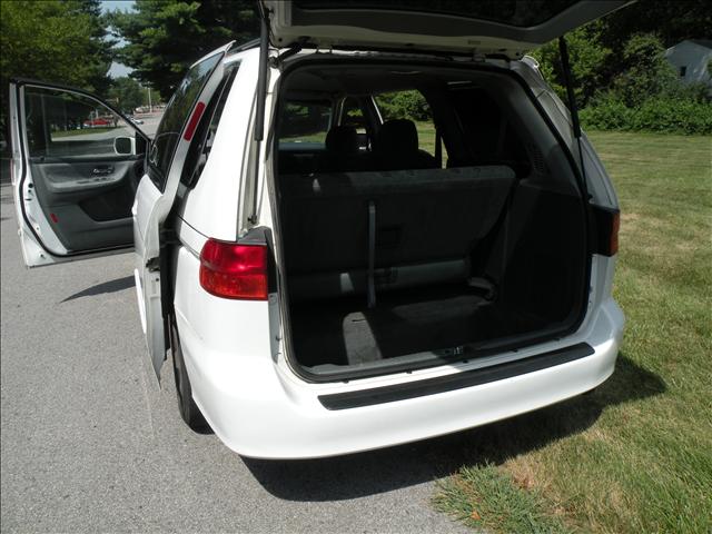 Honda Odyssey 2000 photo 3