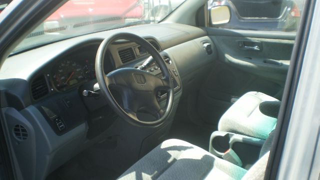 Honda Odyssey 2000 photo 3