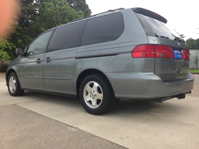 Honda Odyssey 2000 photo 2