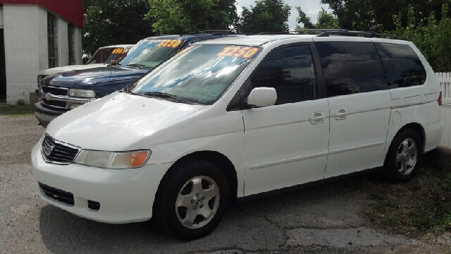 Honda Odyssey 2000 photo 1