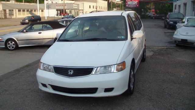 Honda Odyssey 2000 photo 4