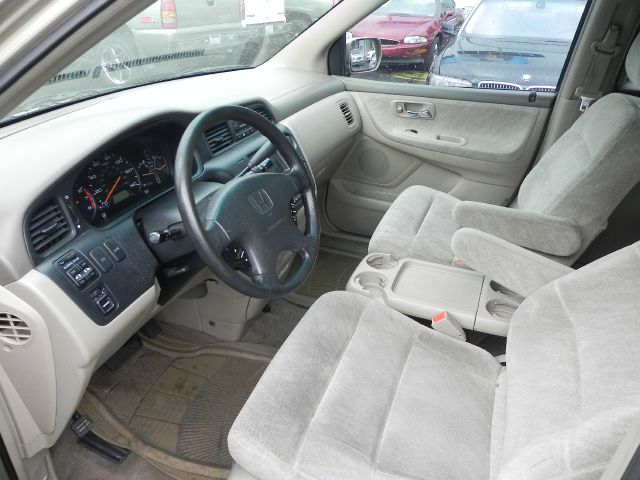 Honda Odyssey 2000 photo 4