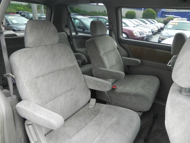 Honda Odyssey 2000 photo 6