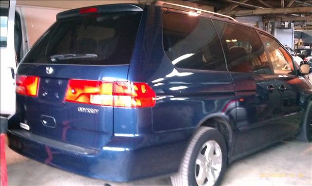 Honda Odyssey 2000 photo 1