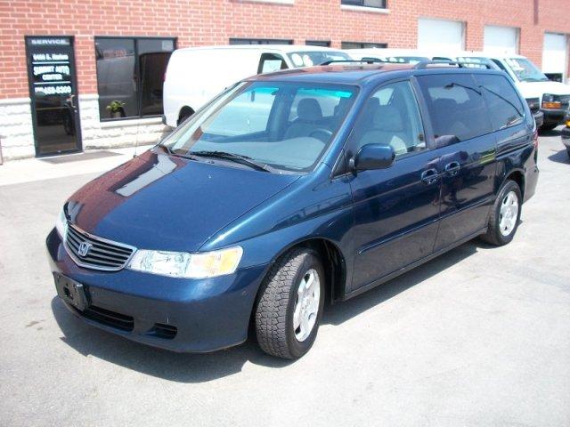 Honda Odyssey 2000 photo 2