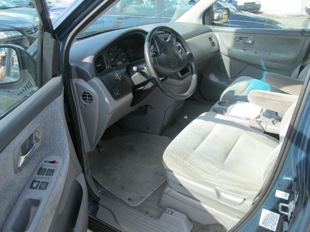 Honda Odyssey 2000 photo 1