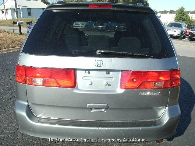 Honda Odyssey 2001 photo 4