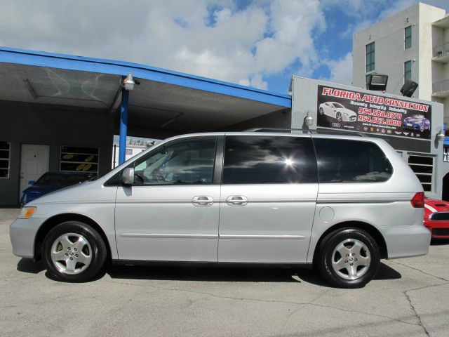 Honda Odyssey 2001 photo 2