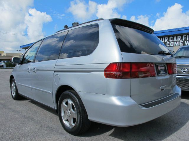 Honda Odyssey 2001 photo 4