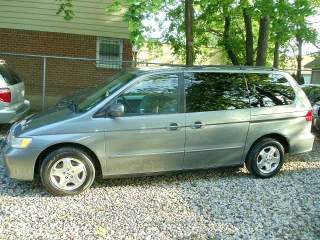 Honda Odyssey 2001 photo 3