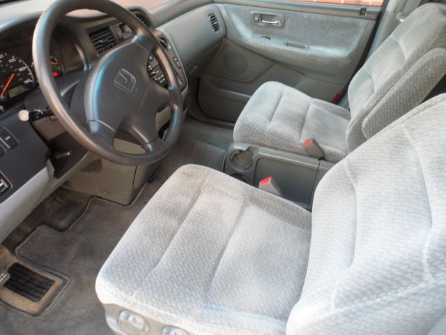 Honda Odyssey 2001 photo 19