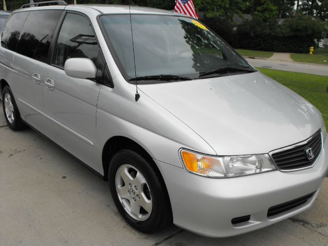 Honda Odyssey 2001 photo 2