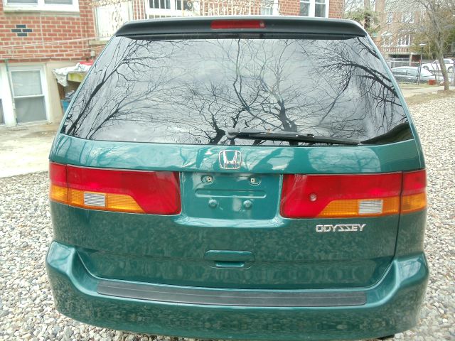 Honda Odyssey 2001 photo 3