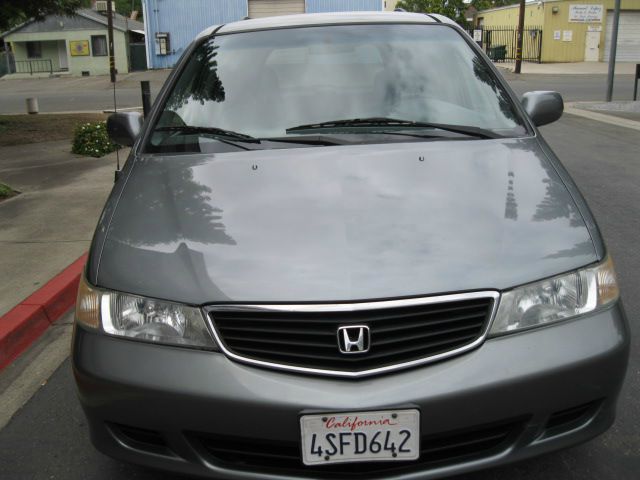 Honda Odyssey 2001 photo 1