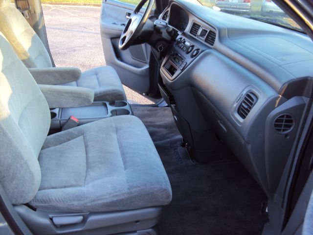 Honda Odyssey 2001 photo 5