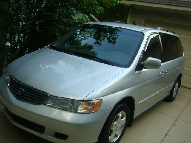 Honda Odyssey 2001 photo 4