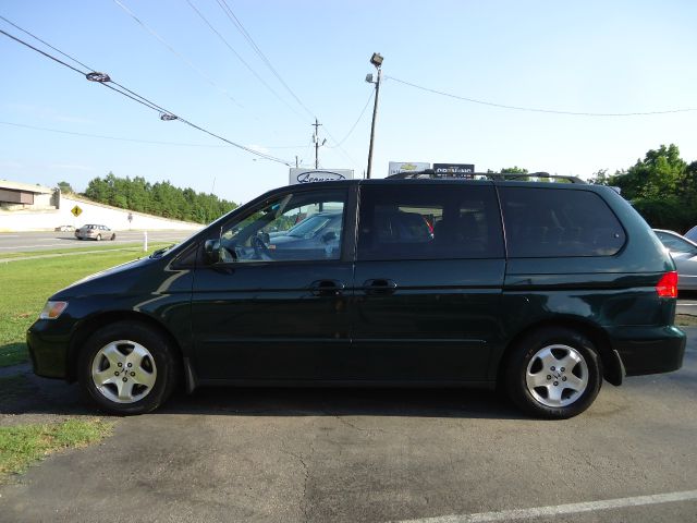 Honda Odyssey 2001 photo 2