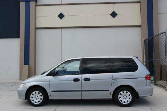 Honda Odyssey 2001 photo 1