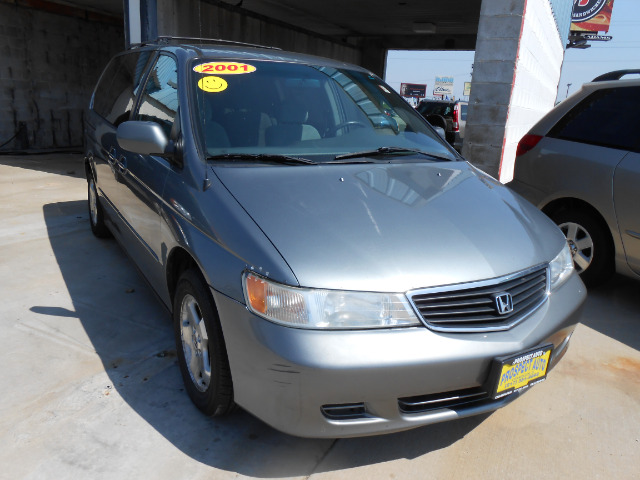 Honda Odyssey 2001 photo 4