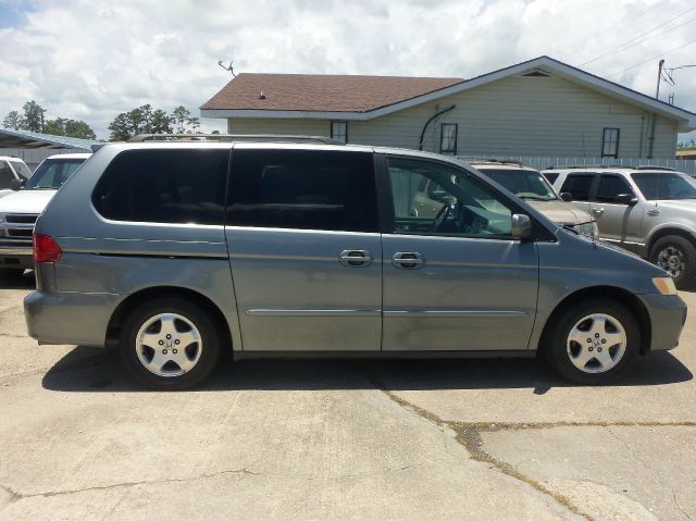 Honda Odyssey 2001 photo 2