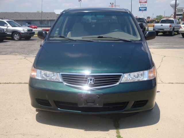 Honda Odyssey 2001 photo 3